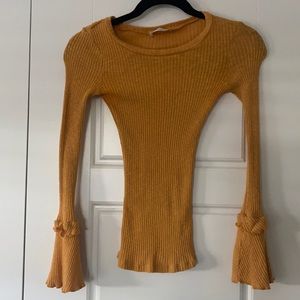 Bell sleeve mustard top